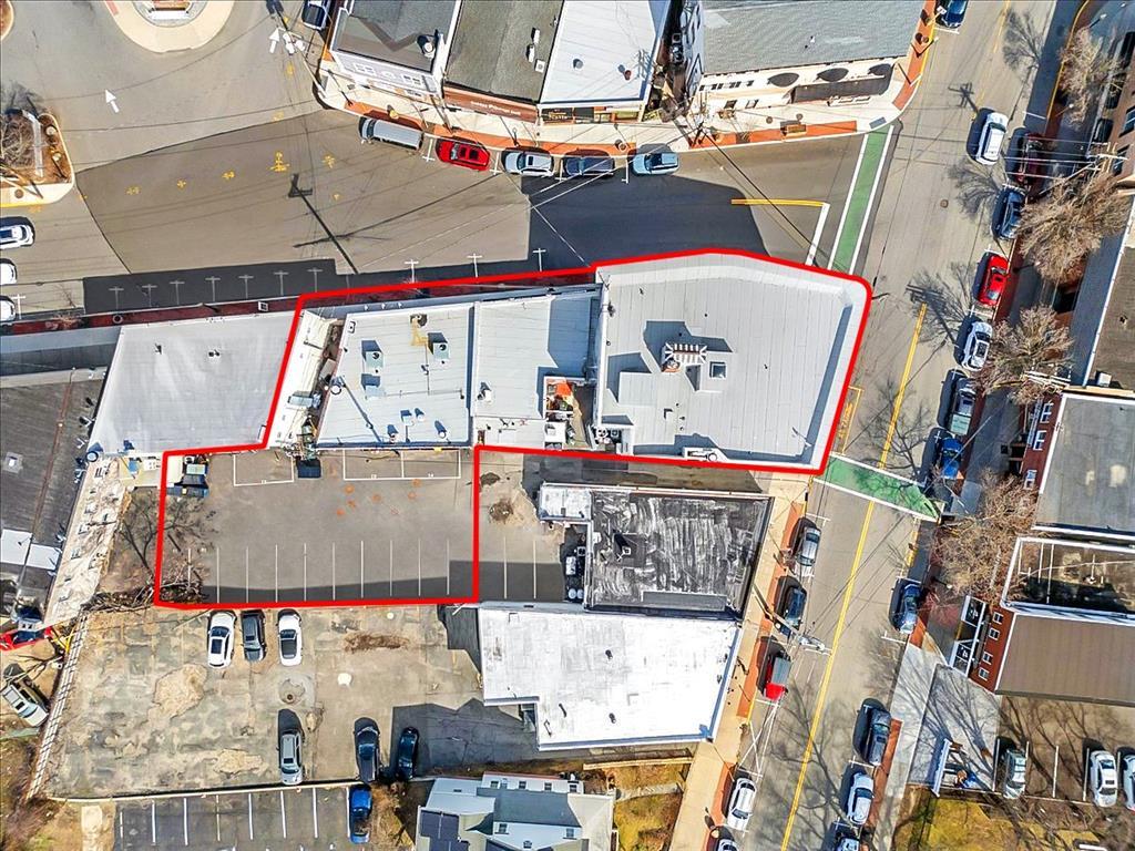 #14 photo, 240 Deer Park Avenue, Babylon , NY 11702