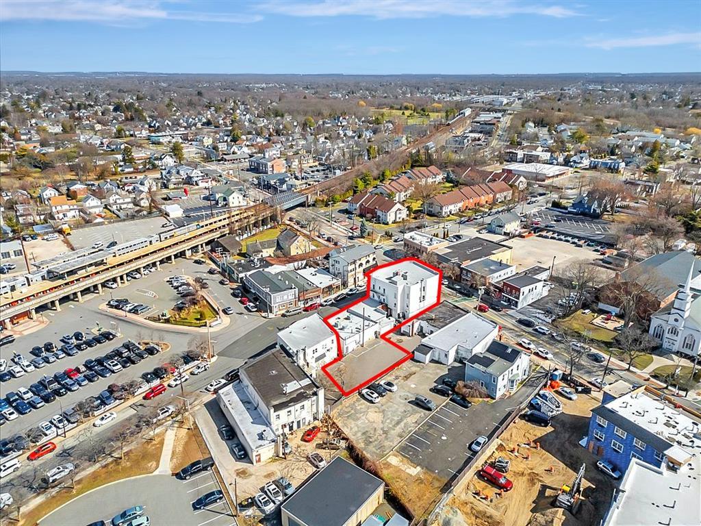 #20 photo, 240 Deer Park Avenue, Babylon , NY 11702