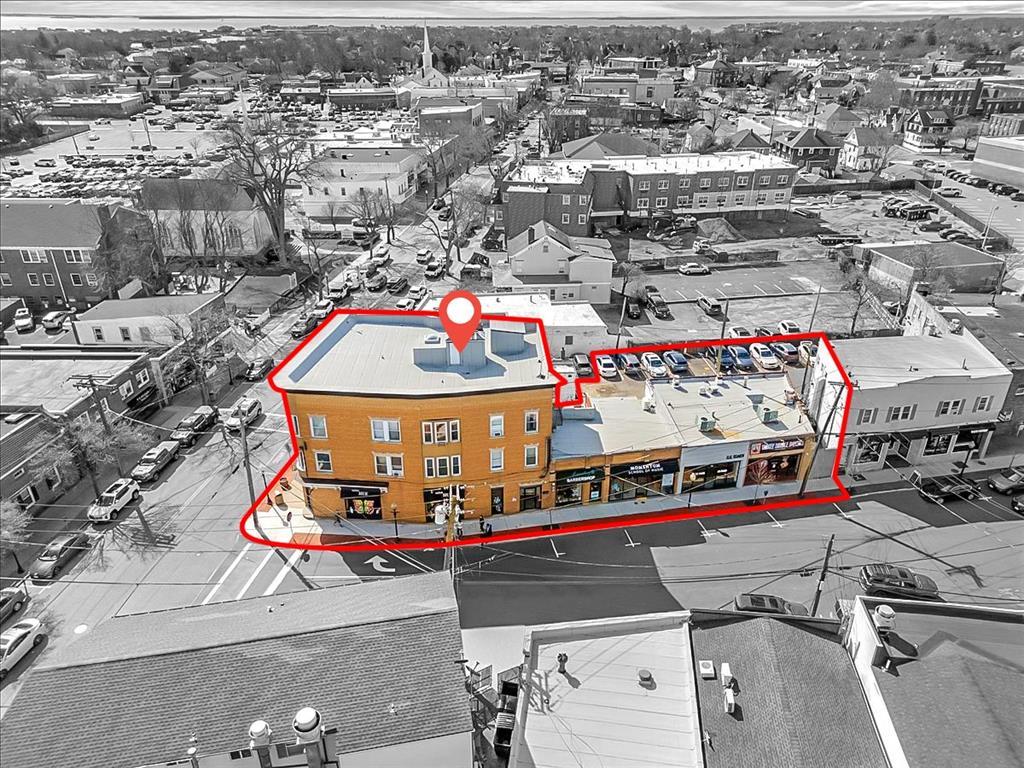 #5 photo, 240 Deer Park Avenue, Babylon , NY 11702