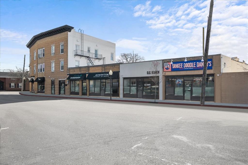 #6 photo, 240 Deer Park Avenue, Babylon , NY 11702