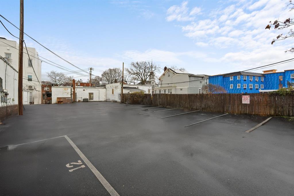 #9 photo, 240 Deer Park Avenue, Babylon , NY 11702