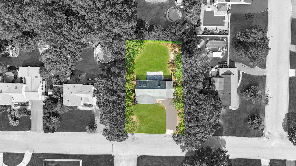 #7 photo, 9 Wakefield Avenue, Coram , NY 11727