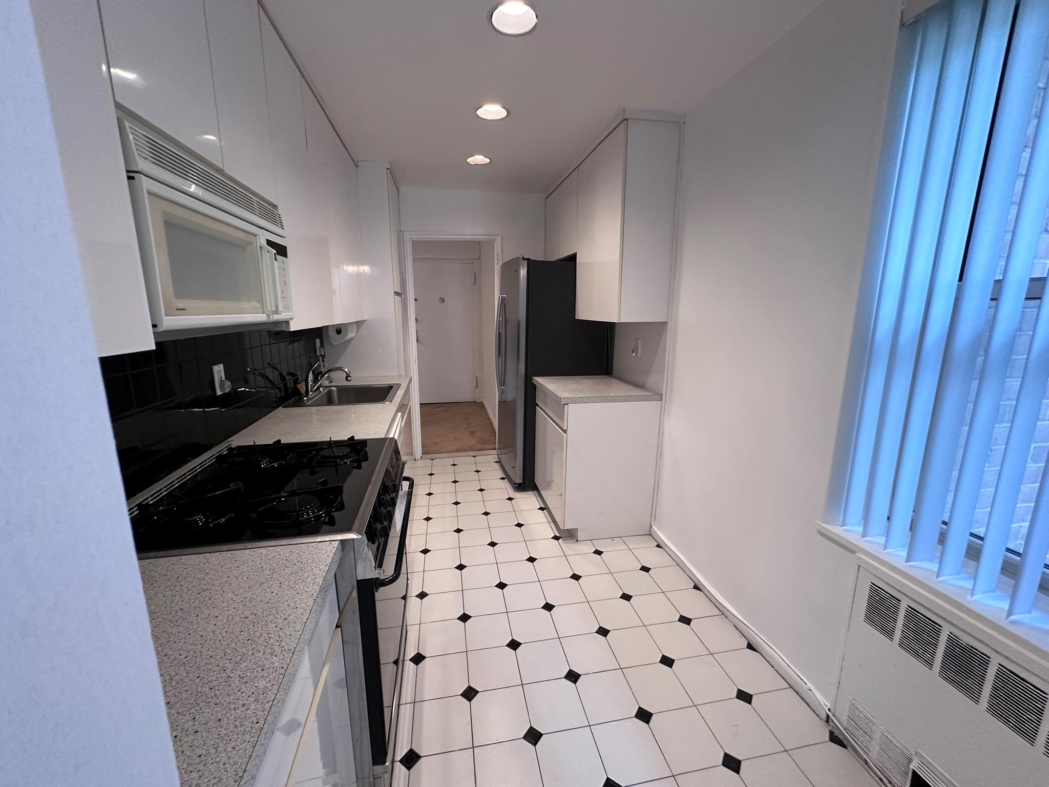 #5 photo, 209-25 18th Avenue, クイーンズ区 Bayside , NY 11360