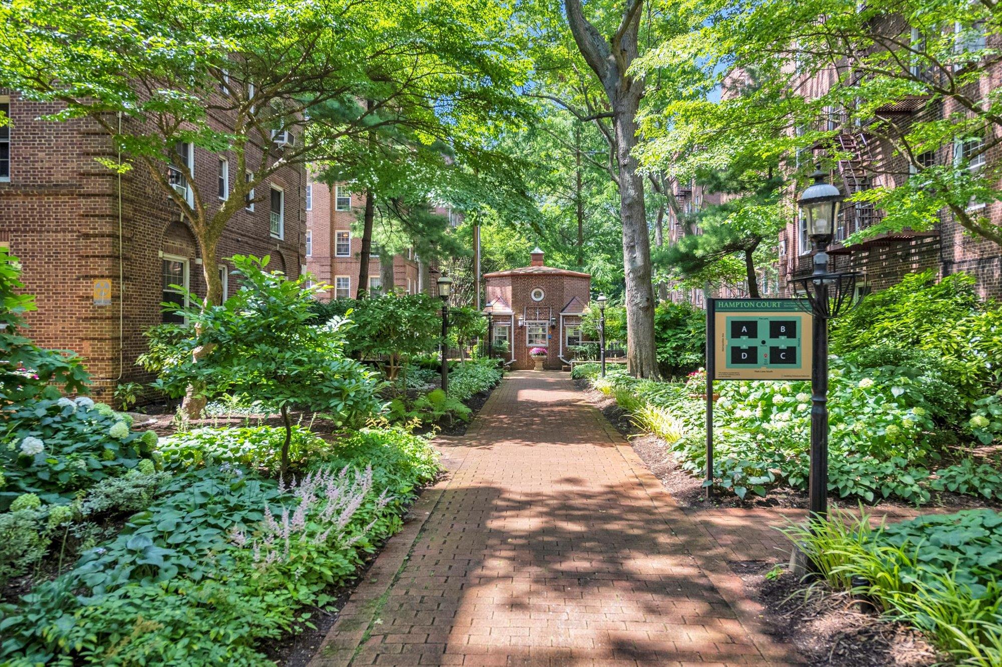 #13 photo, 117-01 Park Lane South, 뉴욕퀸즈 Kew Gardens , NY 11415