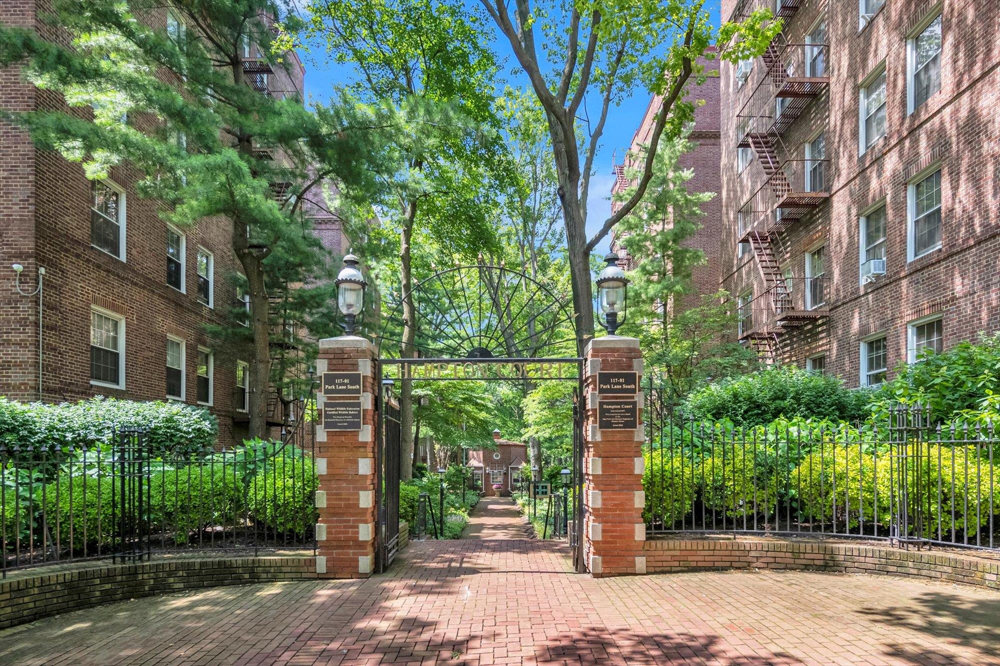 #14 photo, 117-01 Park Lane South, 뉴욕퀸즈 Kew Gardens , NY 11415