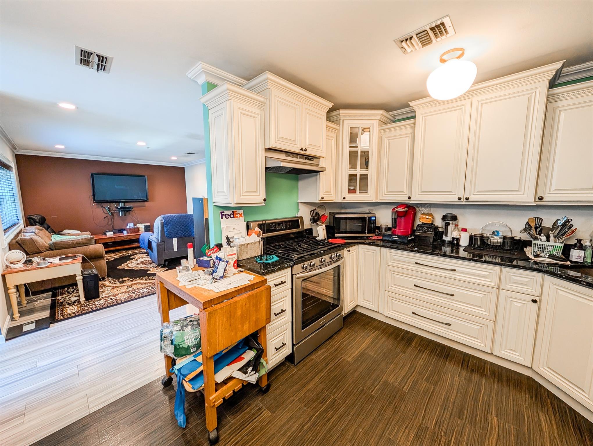 #9 photo, 501 Lake Court, サフォーク郡 Middle Island , NY 11953