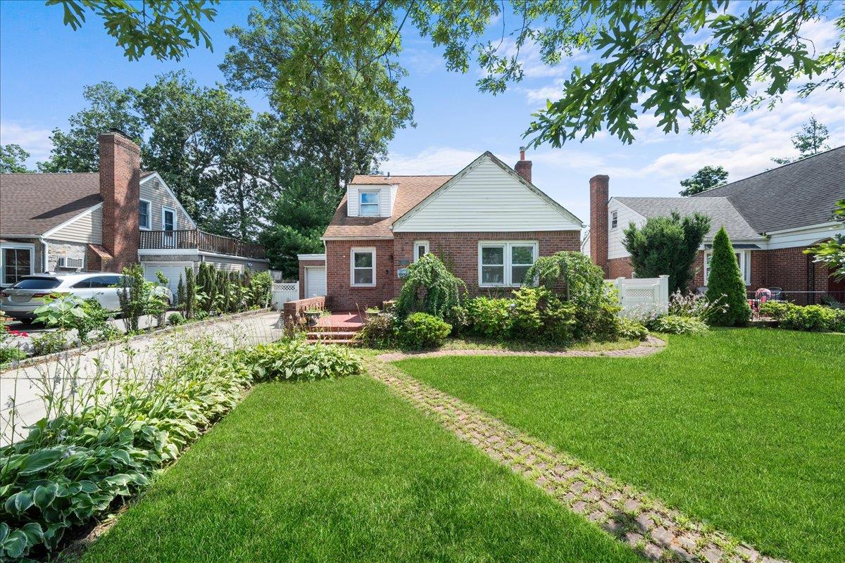 #1 photo, 1752 New Hyde Park Road, 長島 New Hyde Park , NY 11040