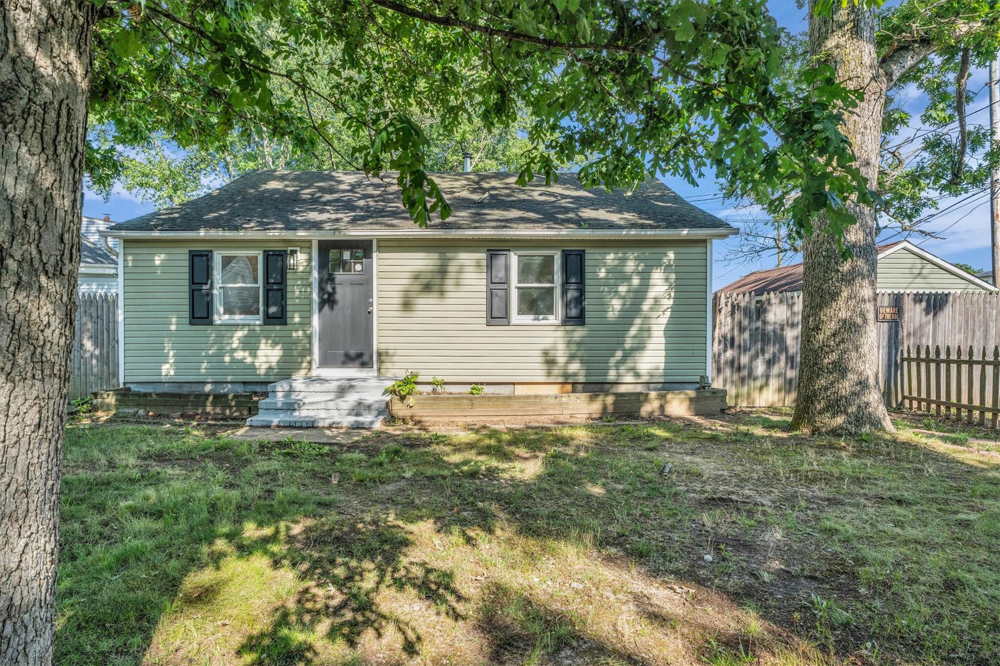 #1 photo, 69 Commack Road, 東長島 North Babylon , NY 11703