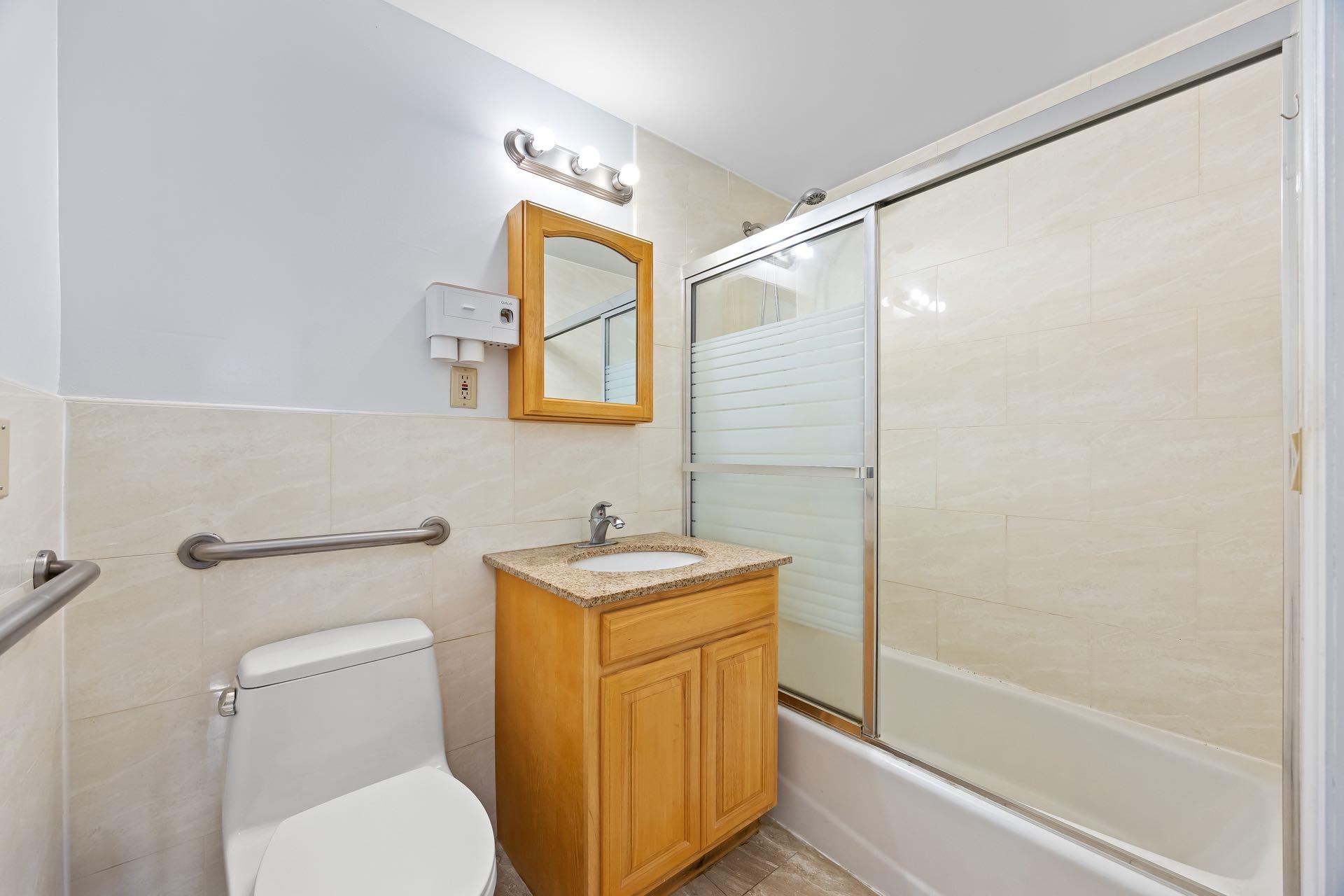 #16 photo, 137-08 31st Road, クイーンズ区 Flushing , NY 11354