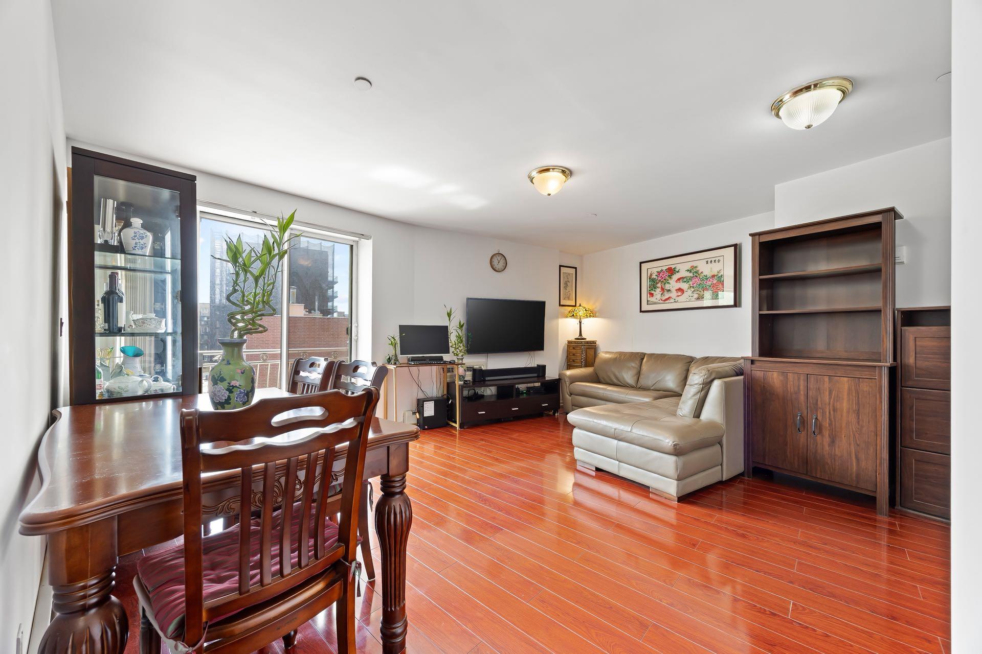 #4 photo, 137-08 31st Road, クイーンズ区 Flushing , NY 11354