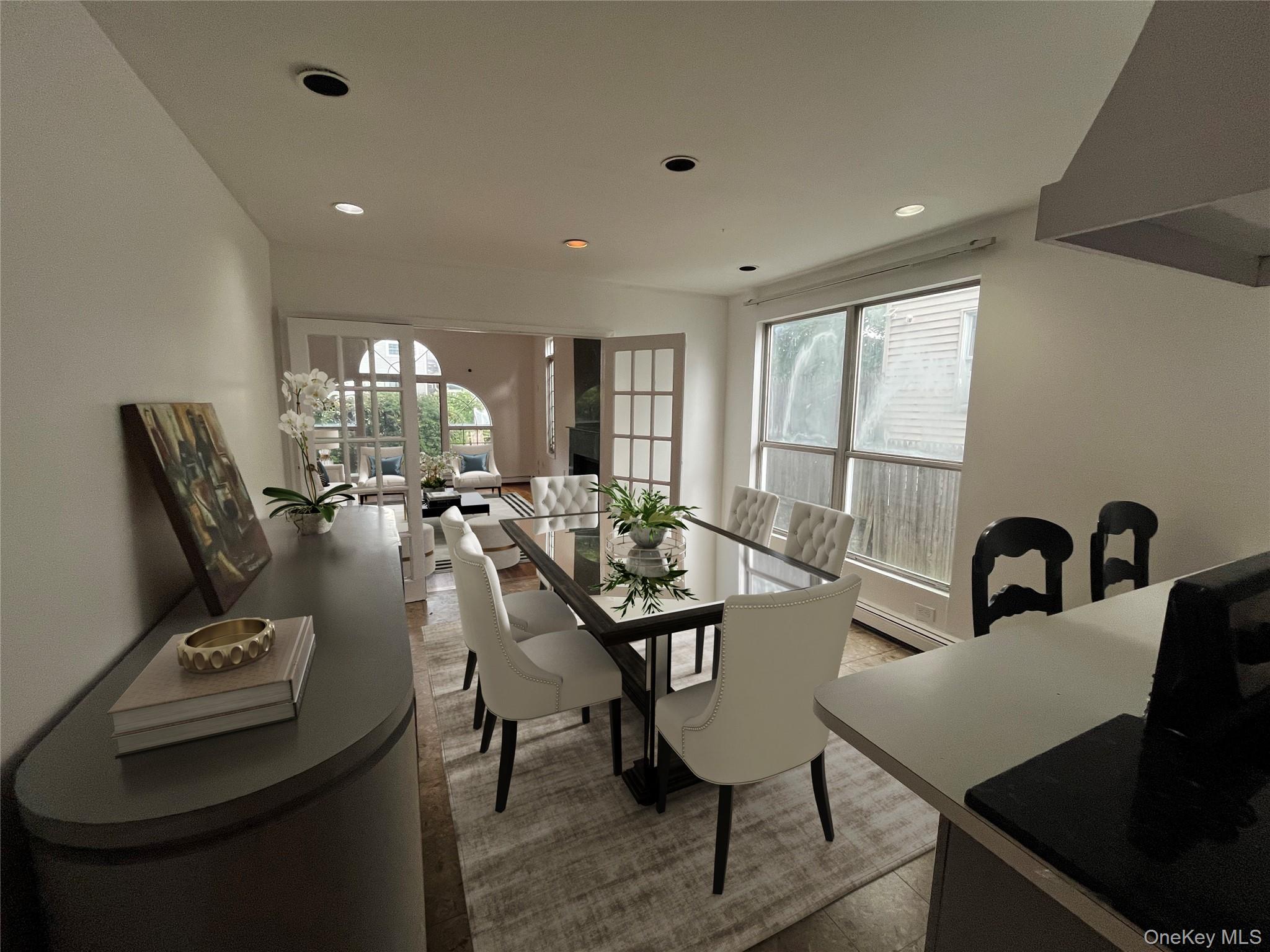 #4 photo, 73 Railroad Street, サフォーク郡 Greenlawn , NY 11740