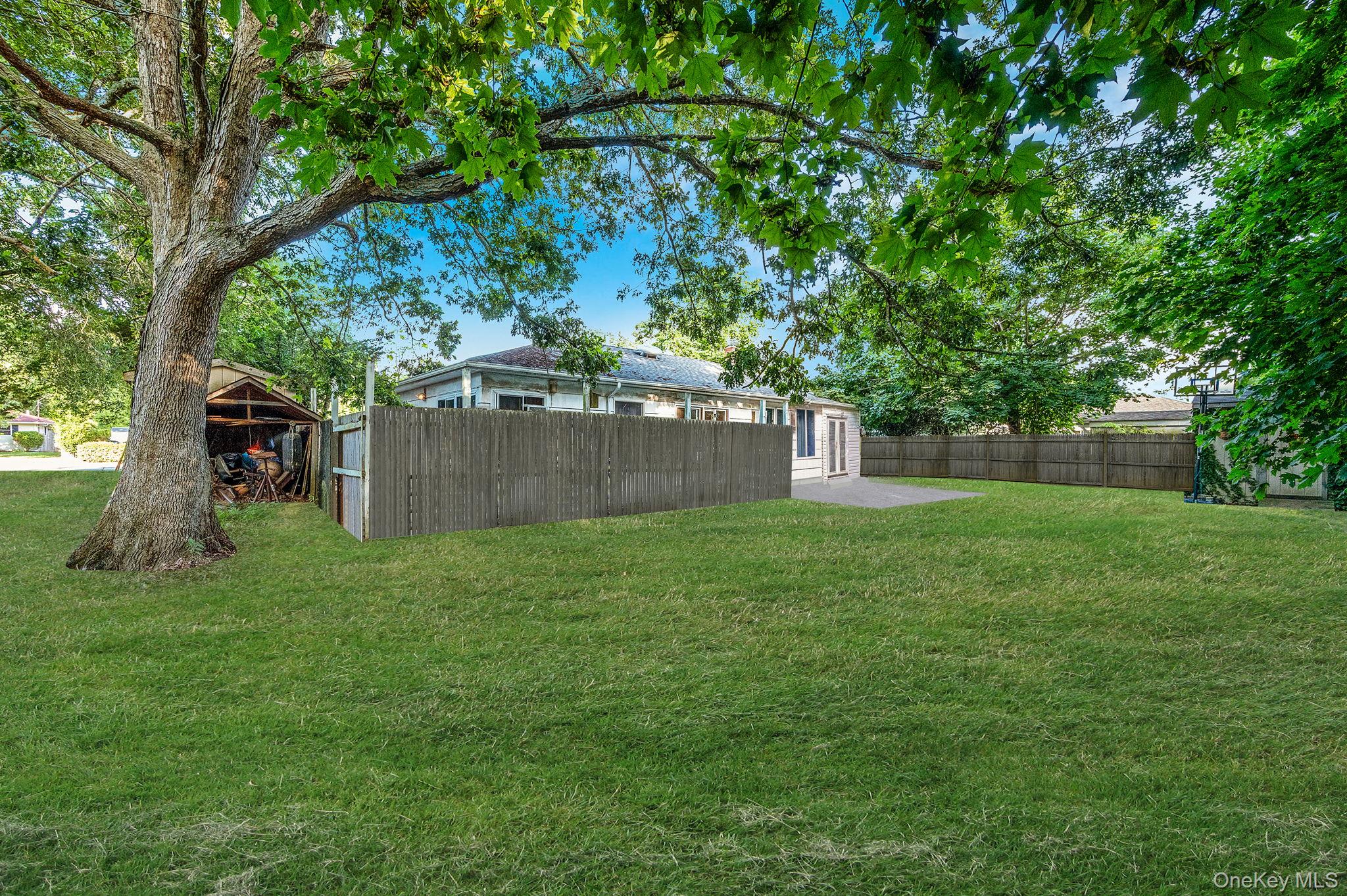 #6 photo, 322 N Dunton Avenue, East Patchogue , NY 11772