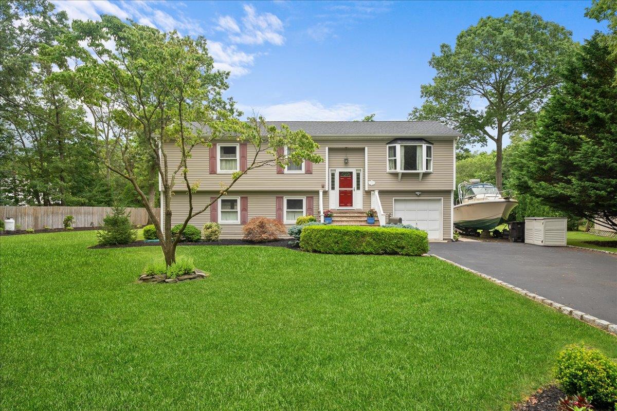 #1 photo, 353 Brookville Avenue, サフォーク郡 Islip , NY 11751