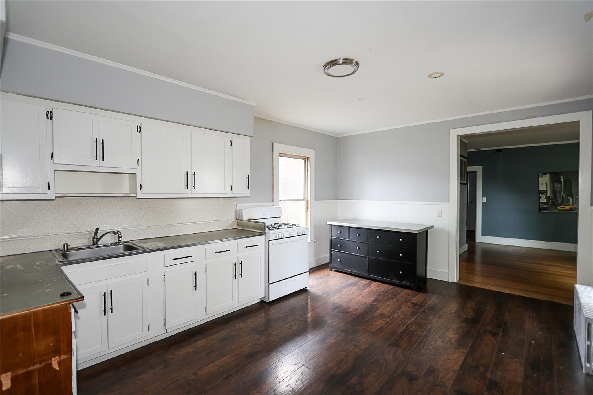 #4 photo, 46 Coles Street, ナッソー郡 Glen Cove , NY 11542