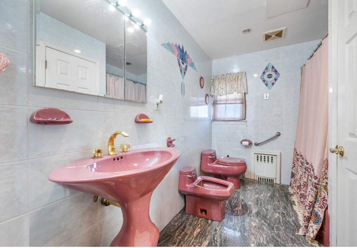 #11 photo, 164-43 96th Street, Howard Beach , NY 11414