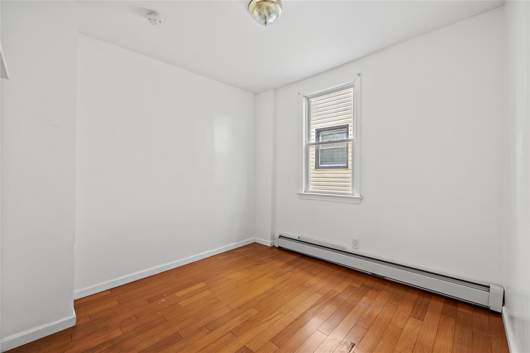 #7 photo, 140-24 Quince Avenue, Flushing , NY 11355