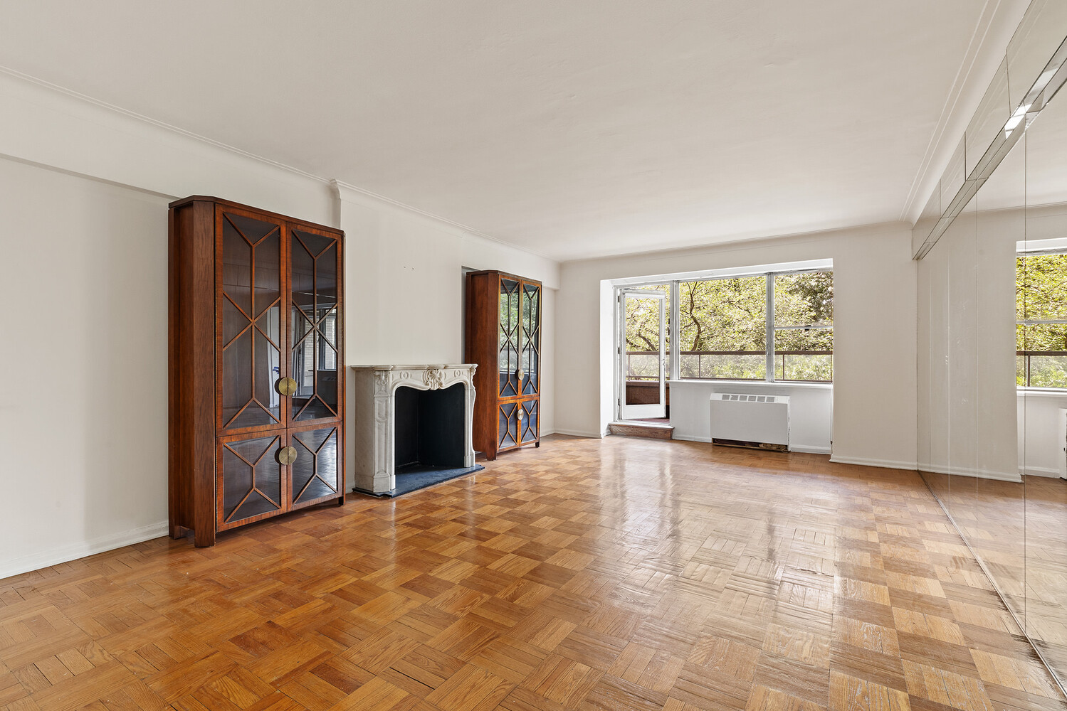 #3 photo, 860 5TH Avenue, Lenox Hill , NY 10065