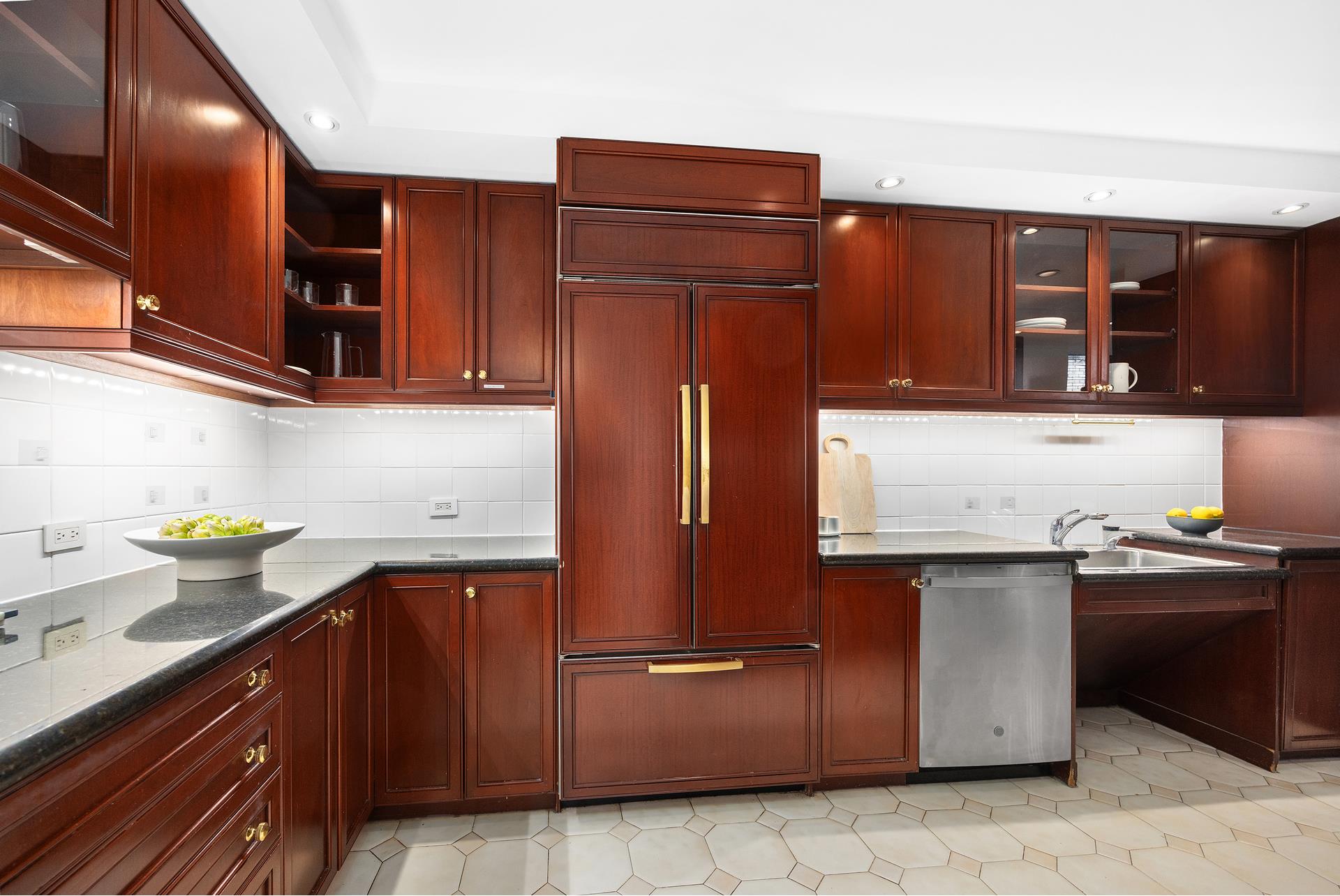 #12 photo, 101 CENTRAL Park W, マンハッタン Lincoln Square , NY 10023