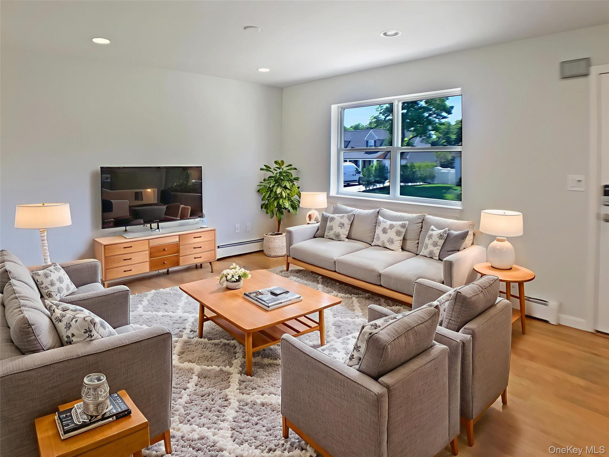 #2 photo, 79 Meadow Court, サフォーク郡 Brookhaven , NY 11949