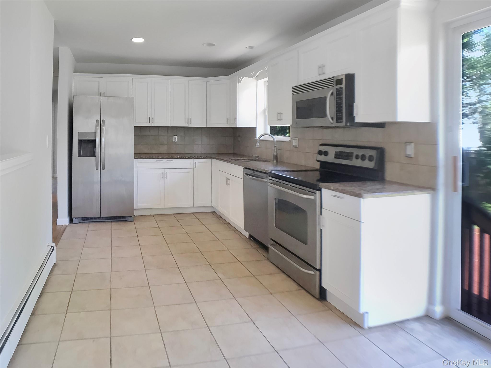 #6 photo, 79 Meadow Court, サフォーク郡 Brookhaven , NY 11949