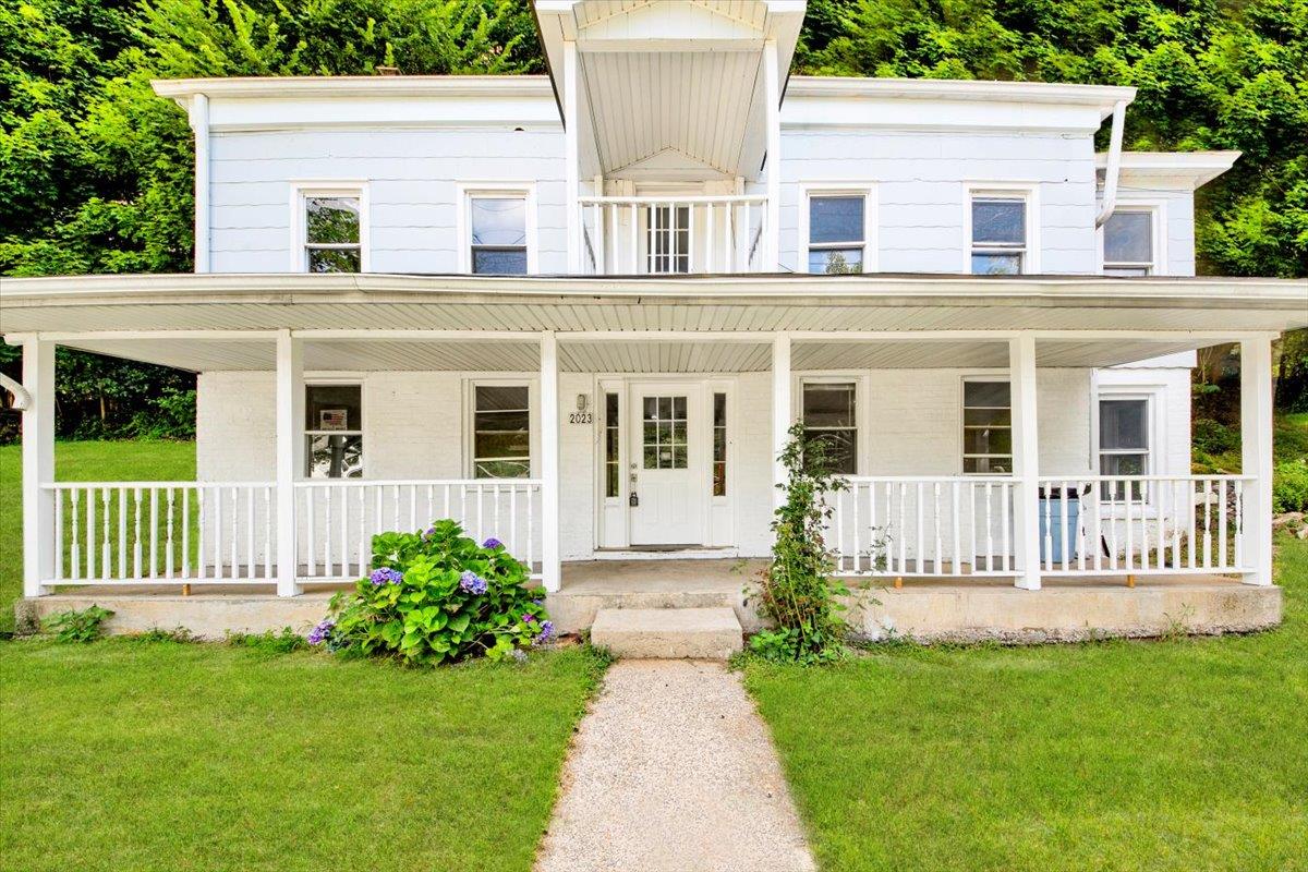 #1 photo, 2023 Albany Post Road, Croton-on-Hudson , NY 10520