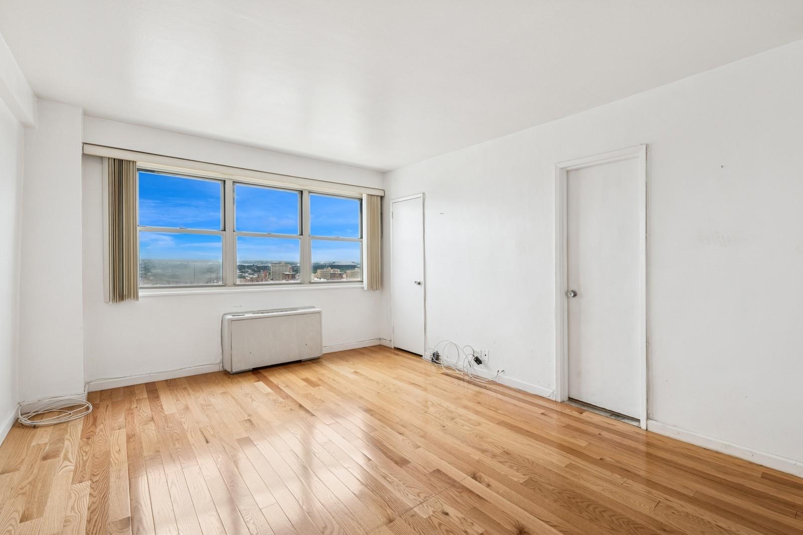 #16 photo, 10230 66 Road, クイーンズ区 Forest Hills , NY 11375