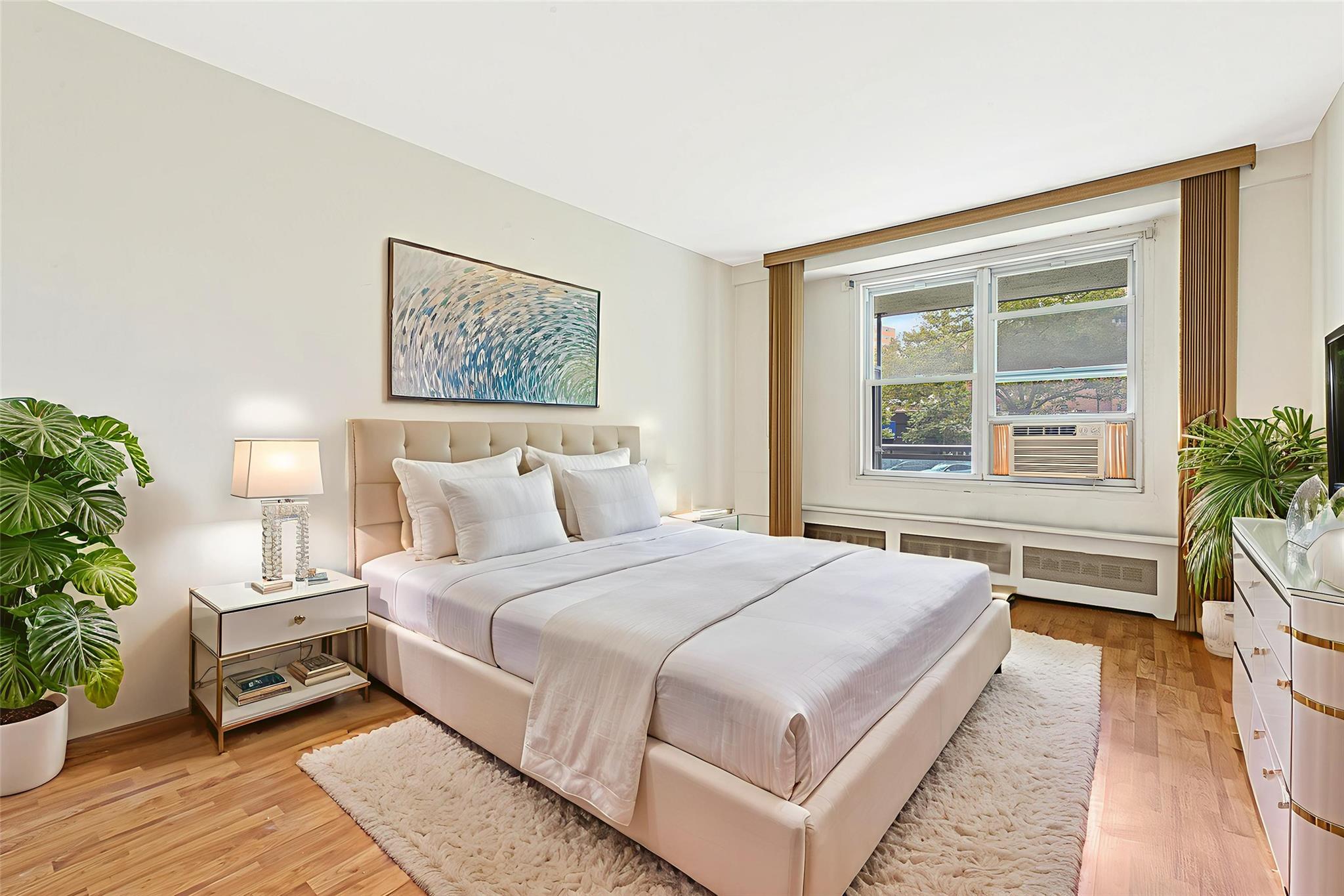 #18 photo, 97-37 63rd Road, Rego Park , NY 11374