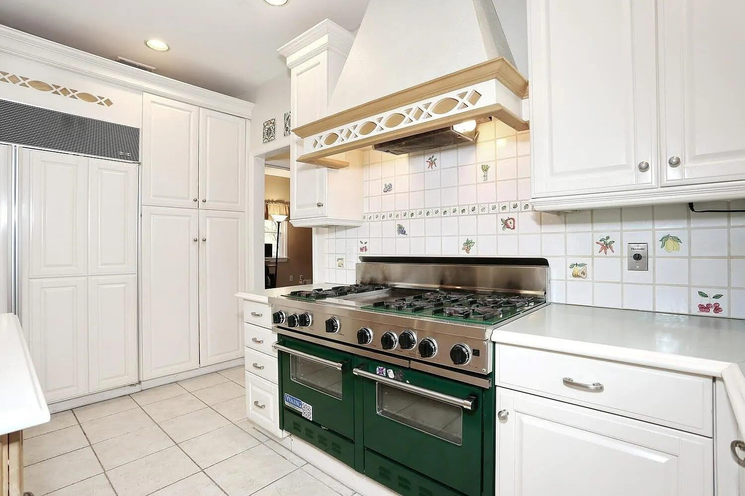 #12 photo, 35 Rose Hill Road, Montebello , NY 10901