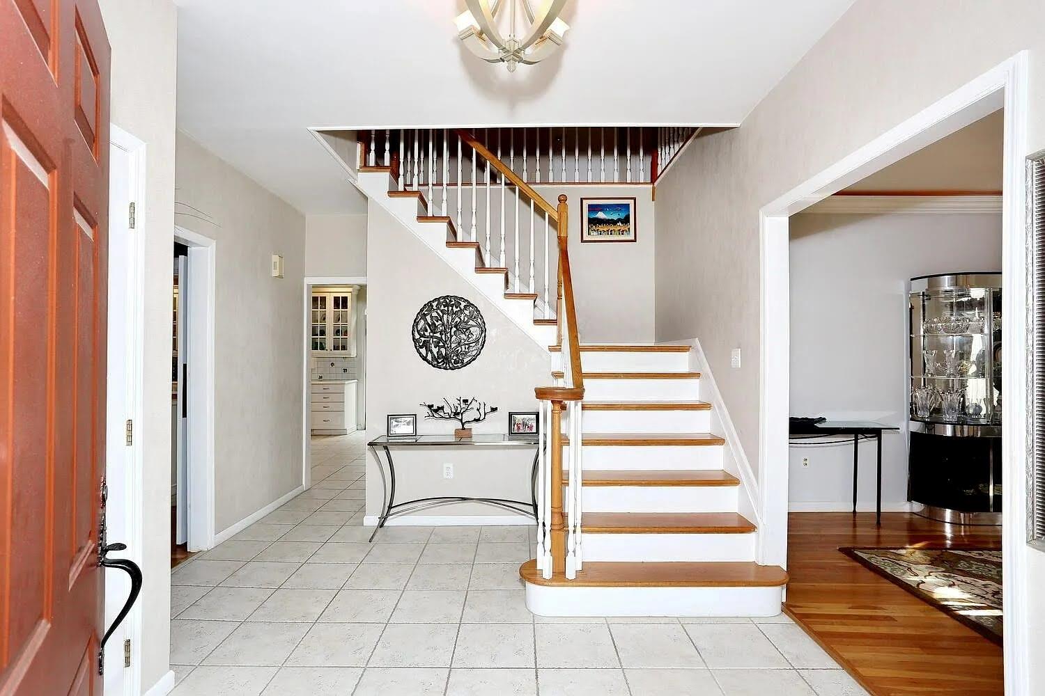 #5 photo, 35 Rose Hill Road, Montebello , NY 10901