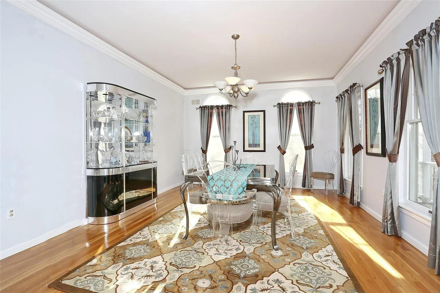 #7 photo, 35 Rose Hill Road, Montebello , NY 10901