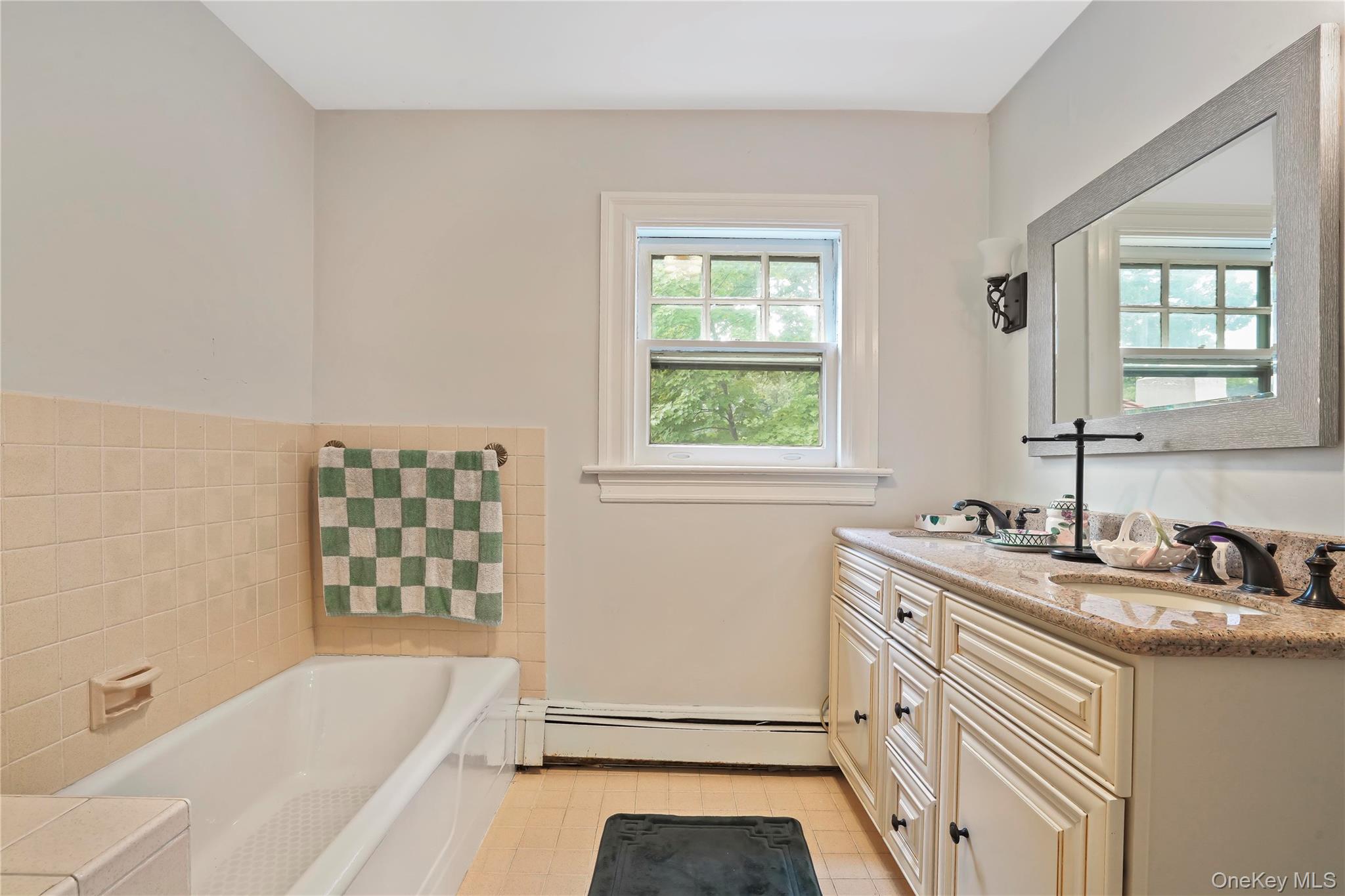 #13 photo, 134 Pelhamdale Avenue, Pelham , NY 10803