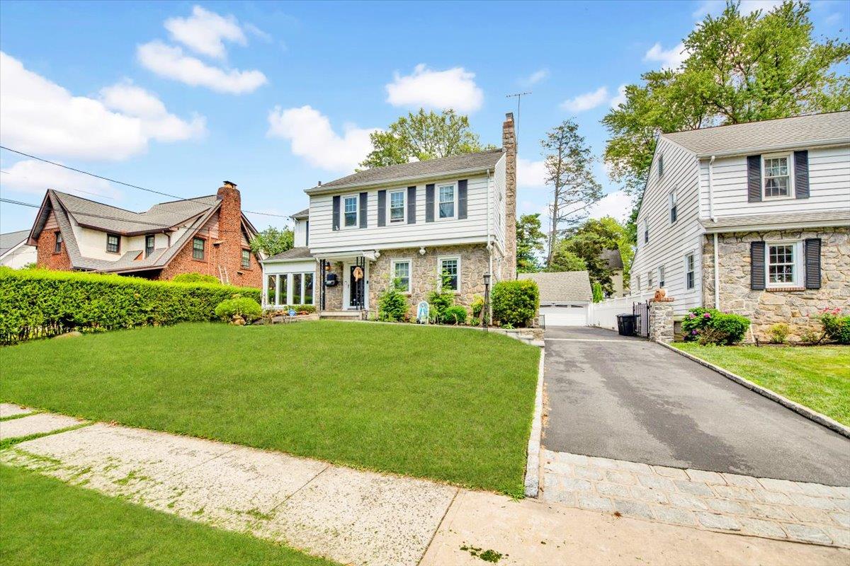 #1 photo, 202 Devoe Avenue, Yonkers , NY 10705