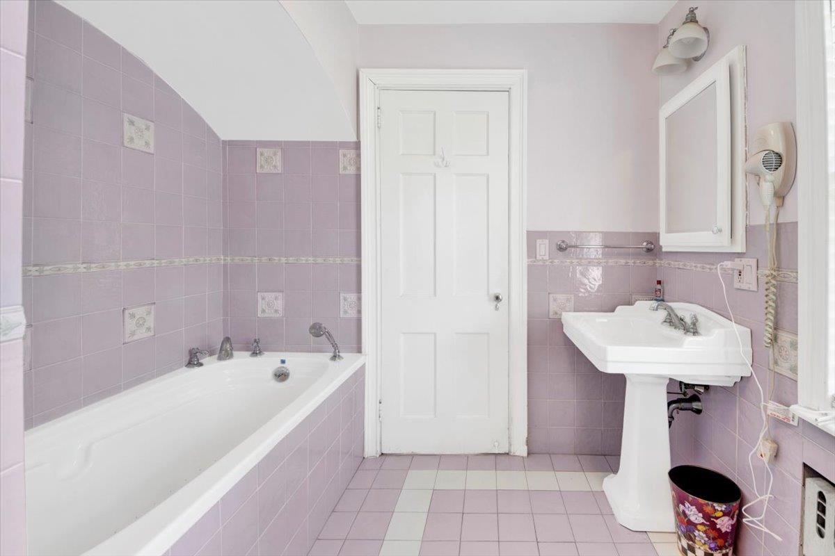 #13 photo, 202 Devoe Avenue, Yonkers , NY 10705