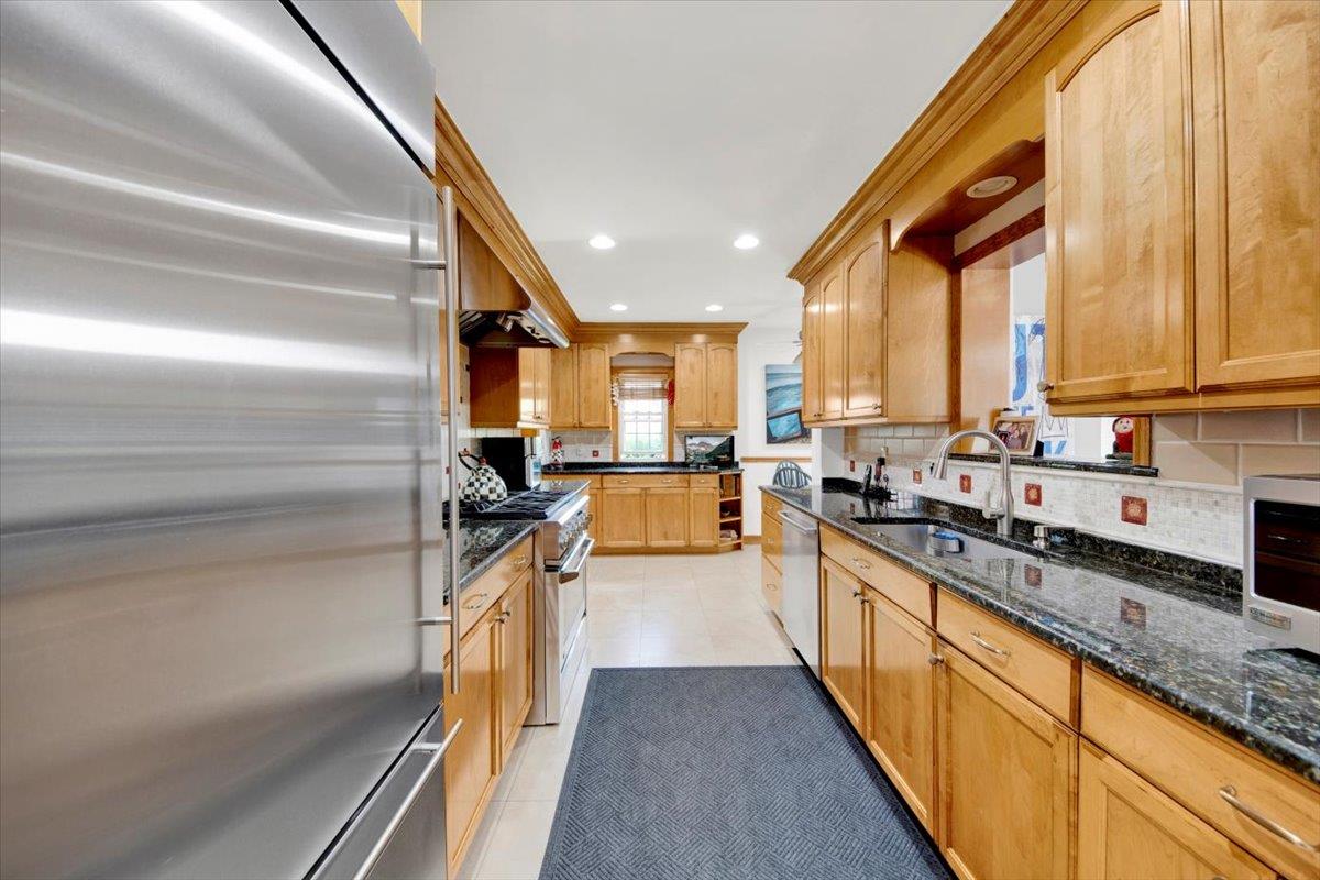 #14 photo, 202 Devoe Avenue, Yonkers , NY 10705