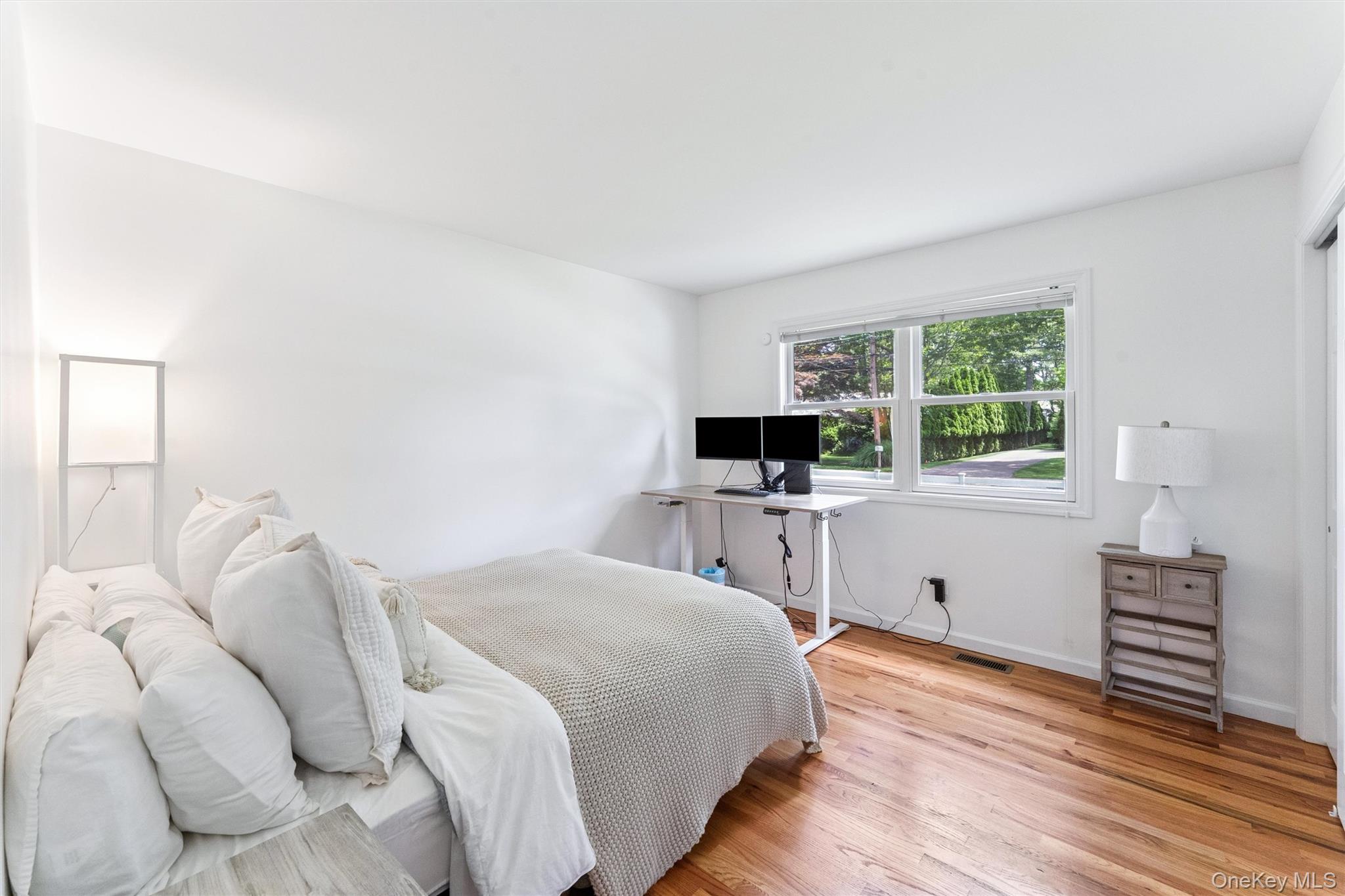 #10 photo, 12 Hampton Bays Drive, サフォーク郡 Hampton Bays , NY 11946