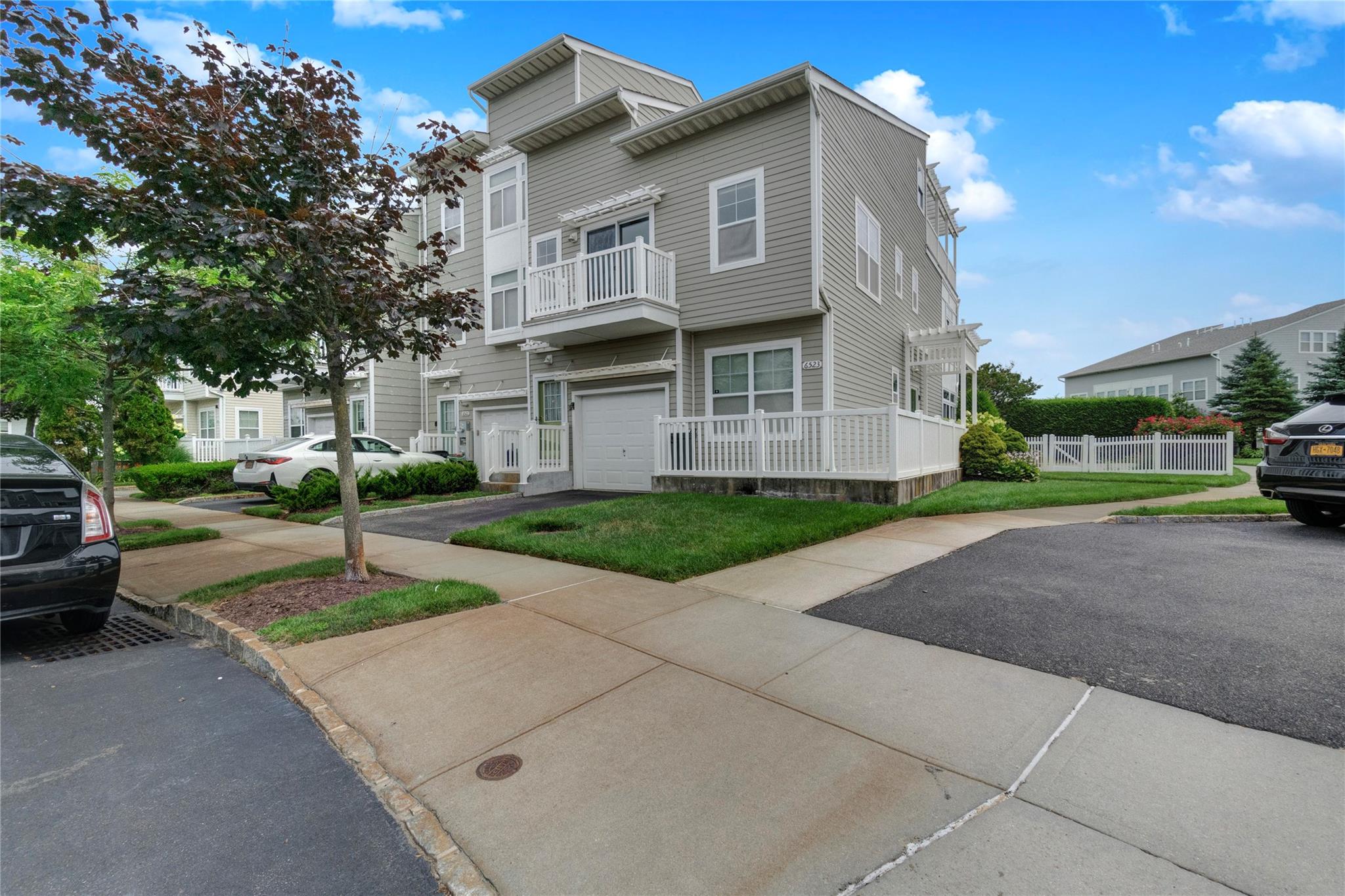#1 photo, 6523 Seaspray Avenue, 皇后區 Arverne , NY 11692