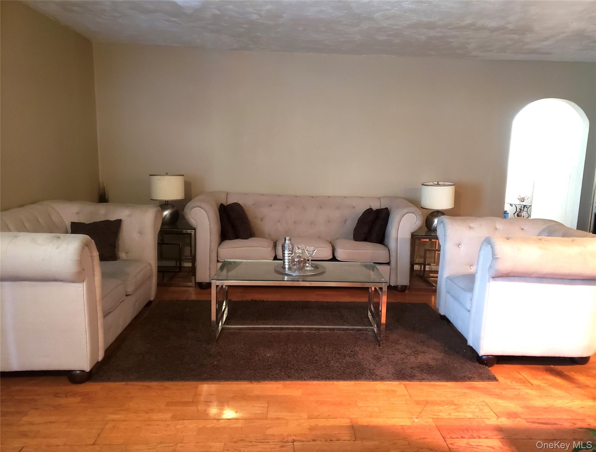 #3 photo, 28 Pine Street, サフォーク郡 Central Islip , NY 11722