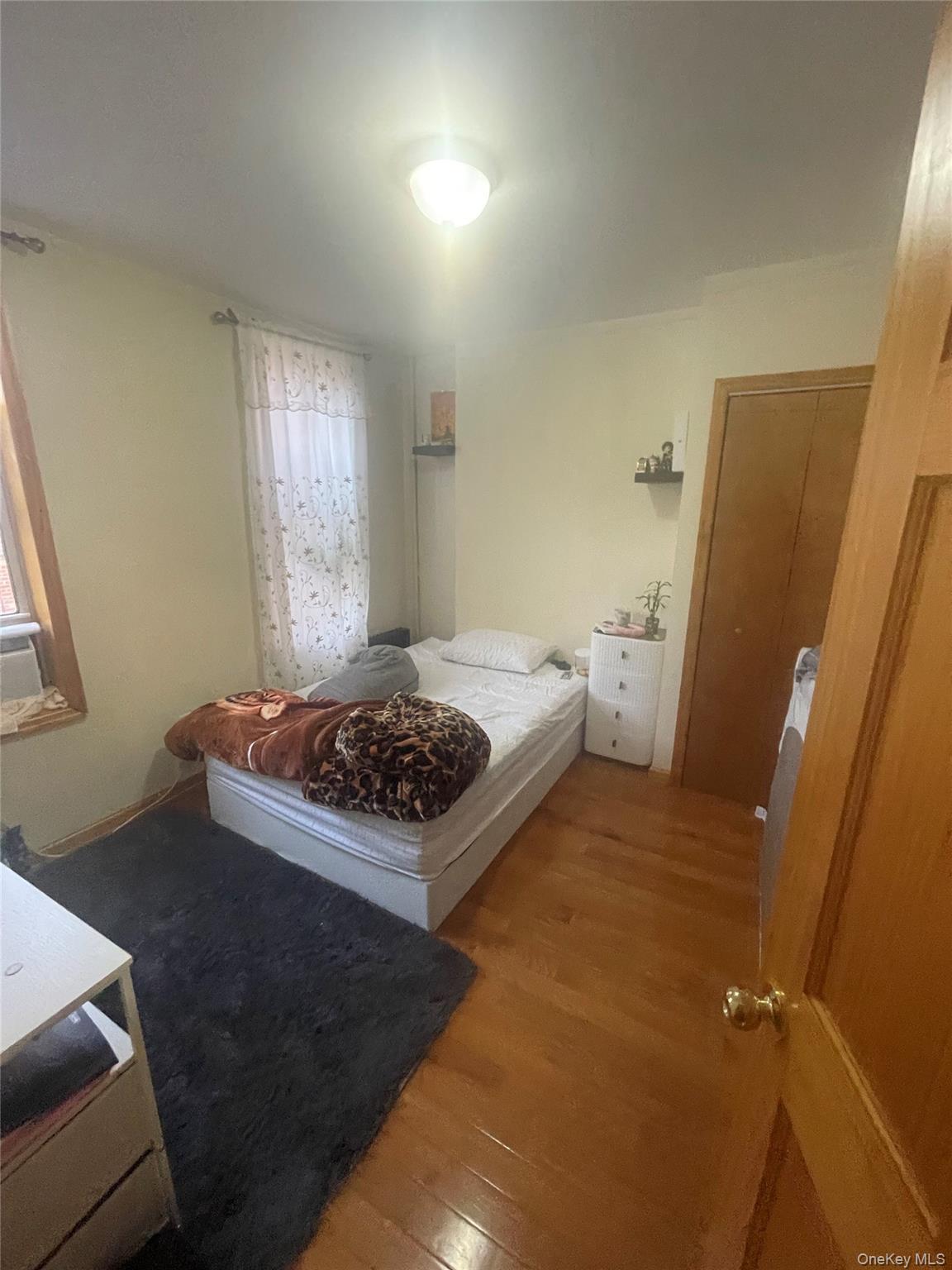 #3 photo, 8715 Justice Avenue, クイーンズ区 Elmhurst , NY 11373