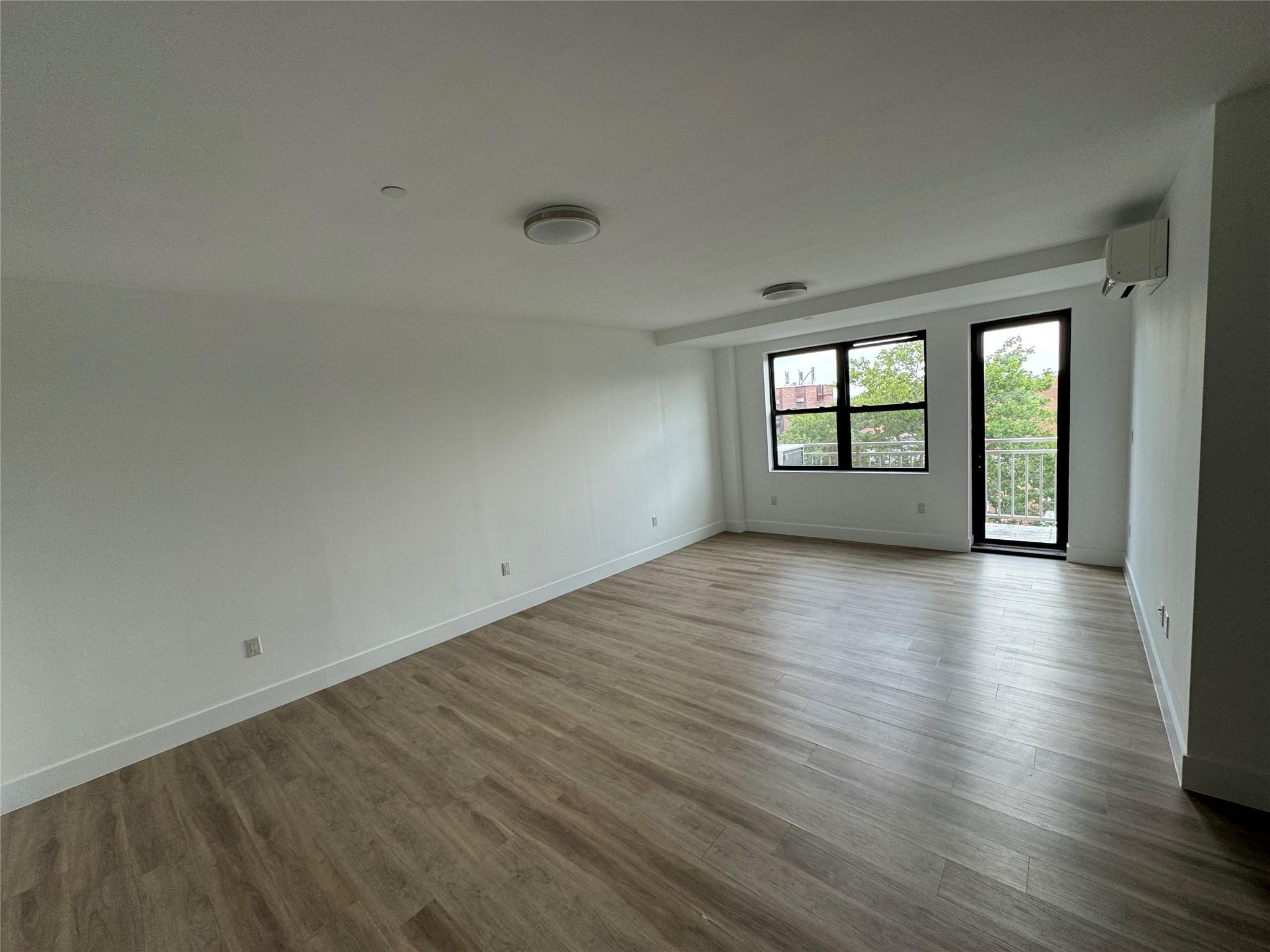 #3 photo, 8403 Lander, クイーンズ区 Briarwood , NY 11435