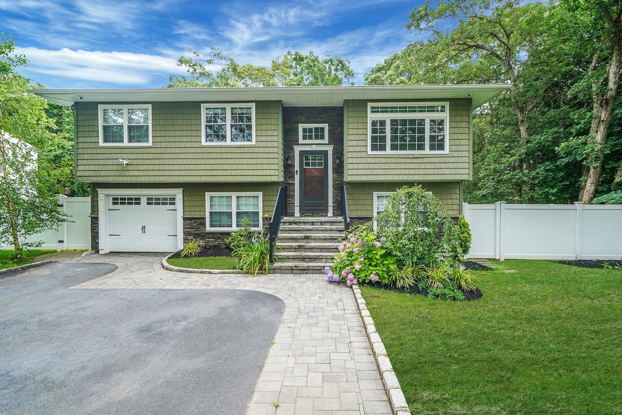 #1 photo, 368 Carnation Drive, 東長島 Shirley , NY 11967
