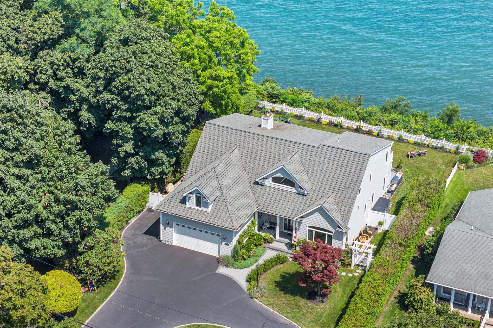 #1 photo, 41 Seacliff Avenue, 東長島 Miller Place , NY 11764