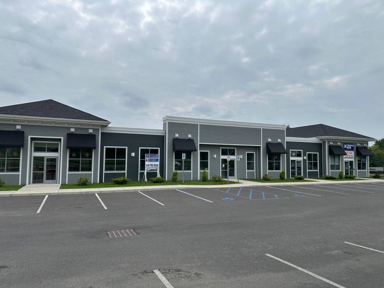 #4 photo, 400 Maple Road, Slingerlands , NY 12159