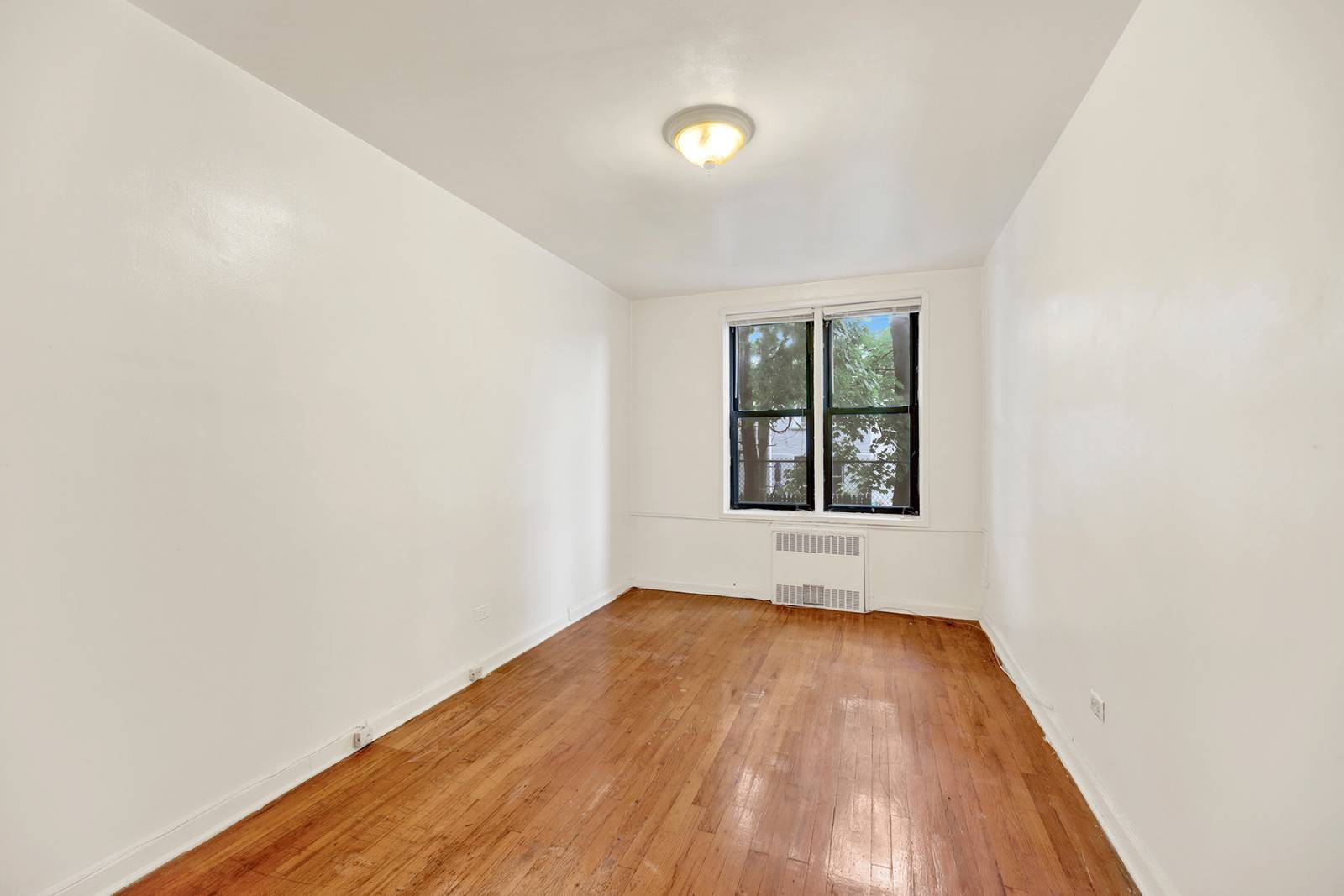 #11 photo, 711 Montauk Ct, #1J, Gravesend , NY 11235