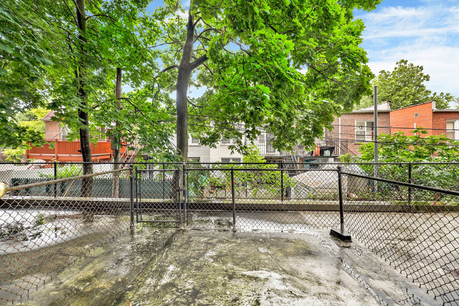 #14 photo, 711 Montauk Ct, #1J, Gravesend , NY 11235