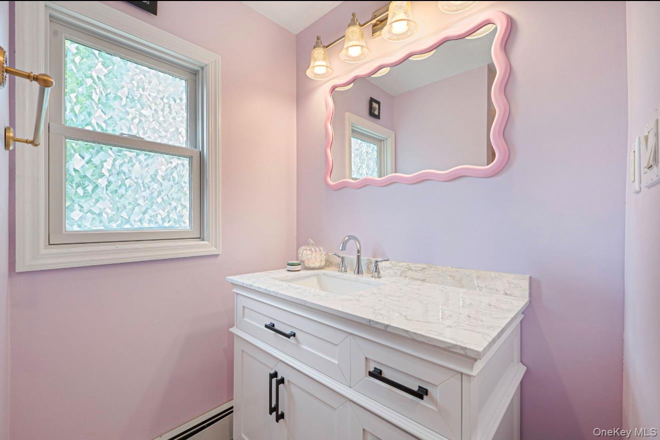 #11 photo, 52 Manhasset Drive, サフォーク郡 Mastic Beach , NY 11951