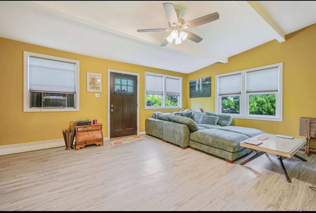 #9 photo, 52 Manhasset Drive, サフォーク郡 Mastic Beach , NY 11951