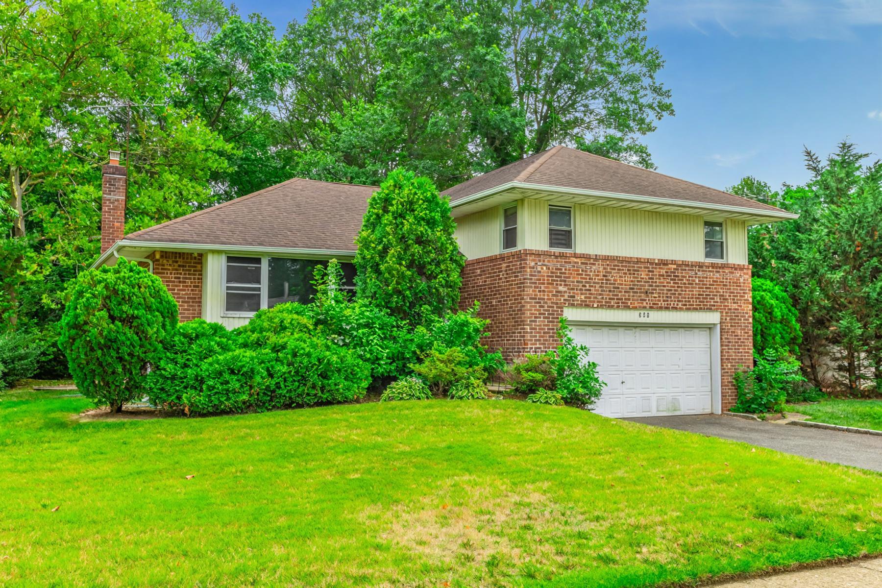 #1 photo, 508 Alicia Drive, 長島 西布雷 Westbury , NY 11590