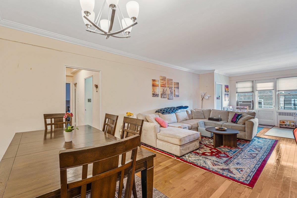 #3 photo, 69-10 108th Street, Forest Hills , NY 11375