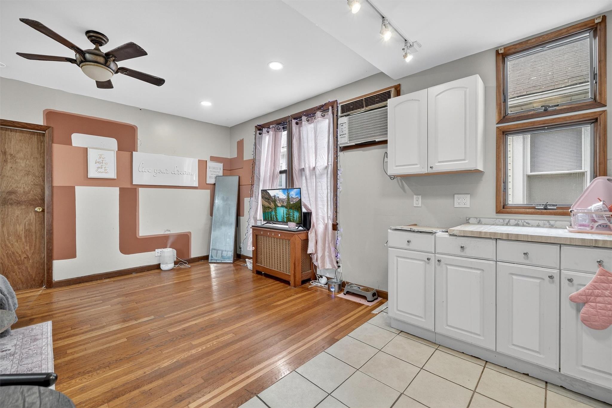 #11 photo, 1617 Ohm Avenue, Bronx , NY 10465