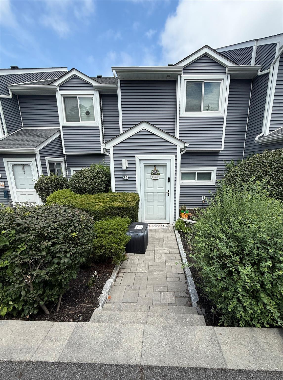 #1 photo, 32 Waterview Estate, 紐約州 Peekskill , NY 10566